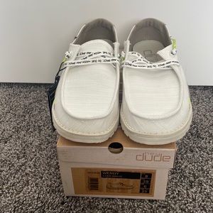 Brand new Hey Dude Wendy star white size 8